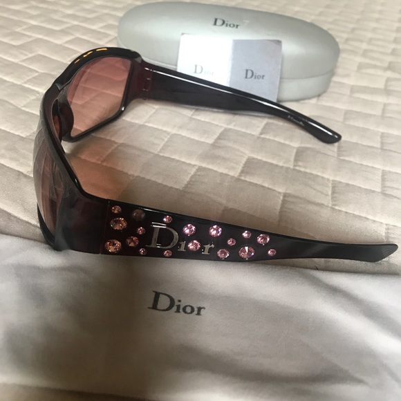 Dior Sparkling2 Sunglasses- Maroon Color - Picture 2 of 4