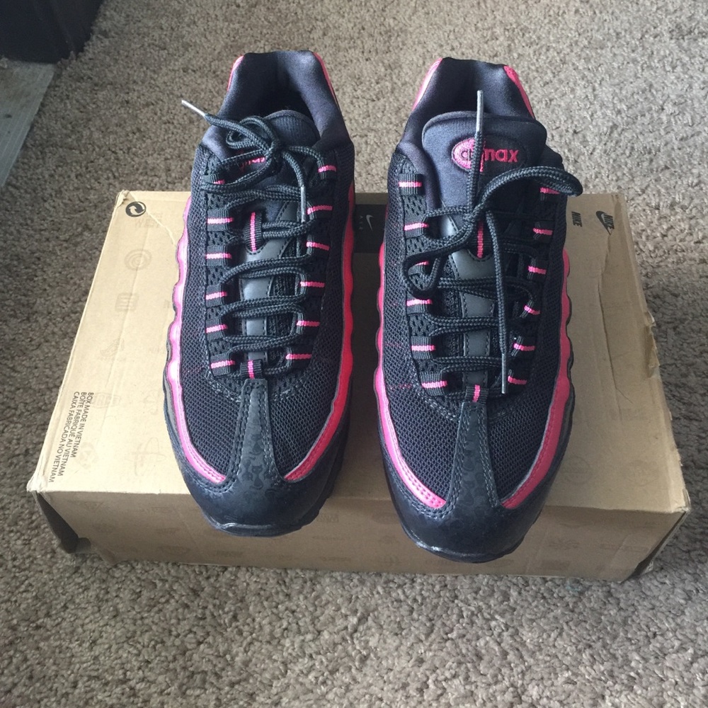 Never worn Air Max 95!