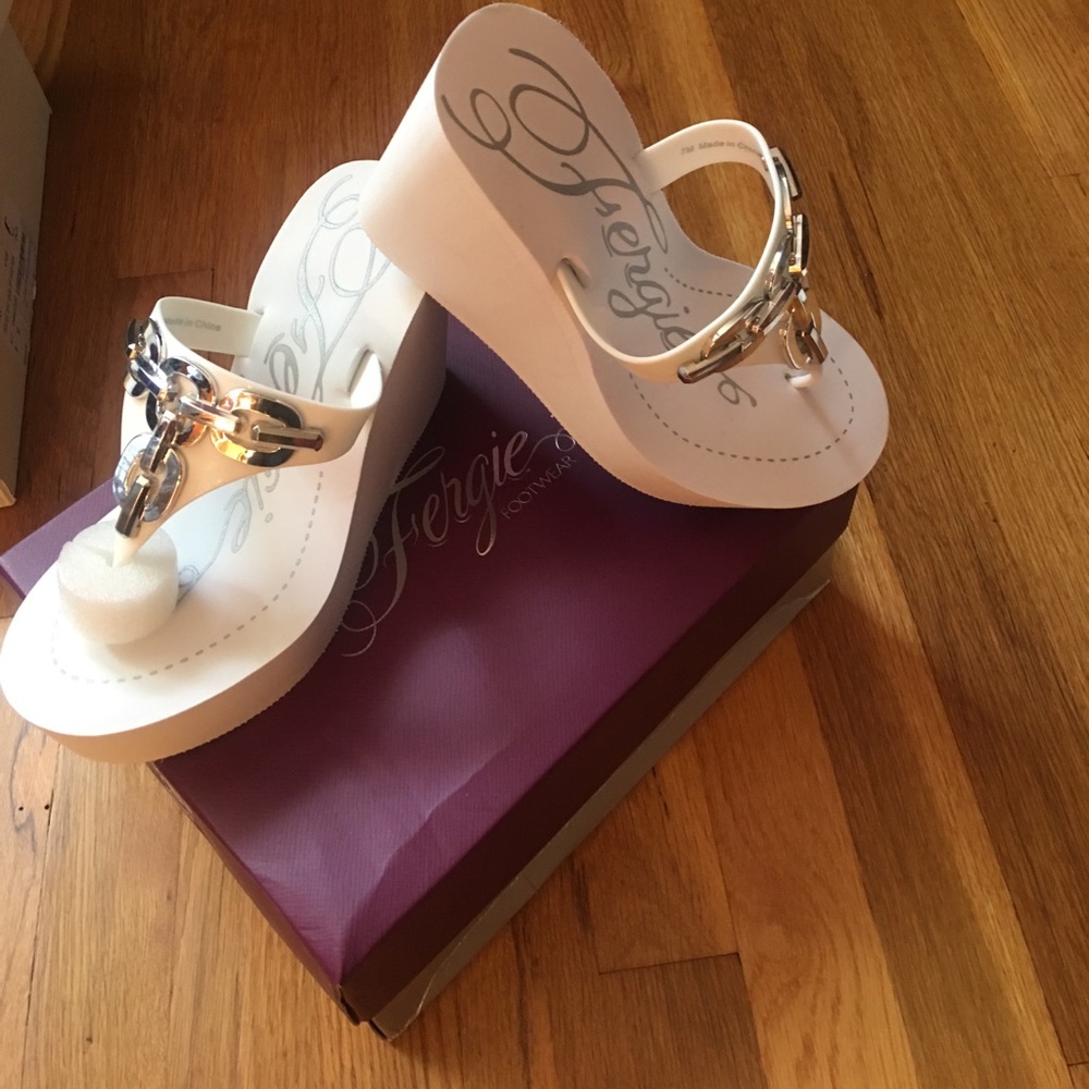White sandal wedge NWT