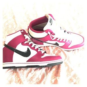 💕💕NIKE Air Dunks✔️