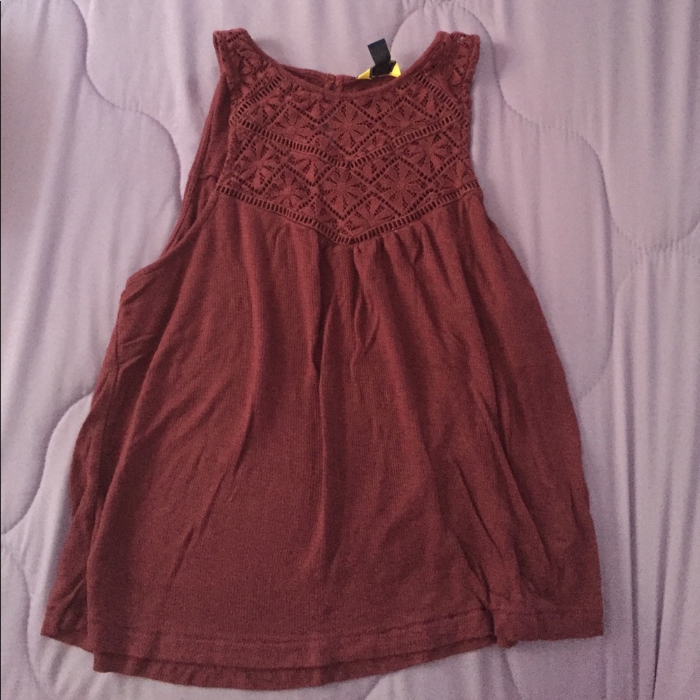 Floral lace neckline design tank top