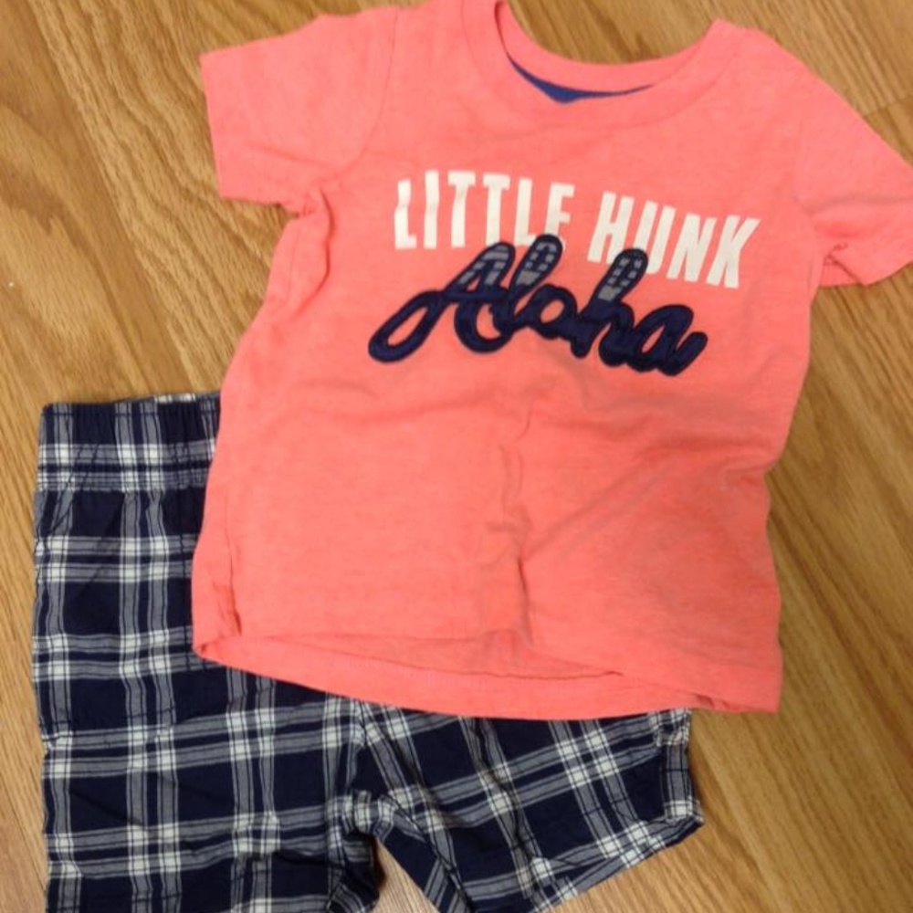 Carters Short Set