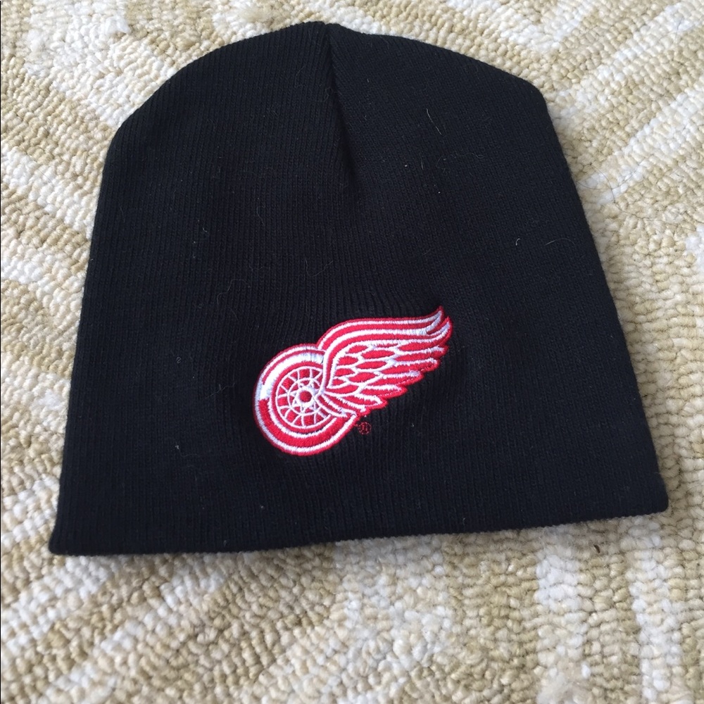 DETROIT RED WINGS KNIT HAT