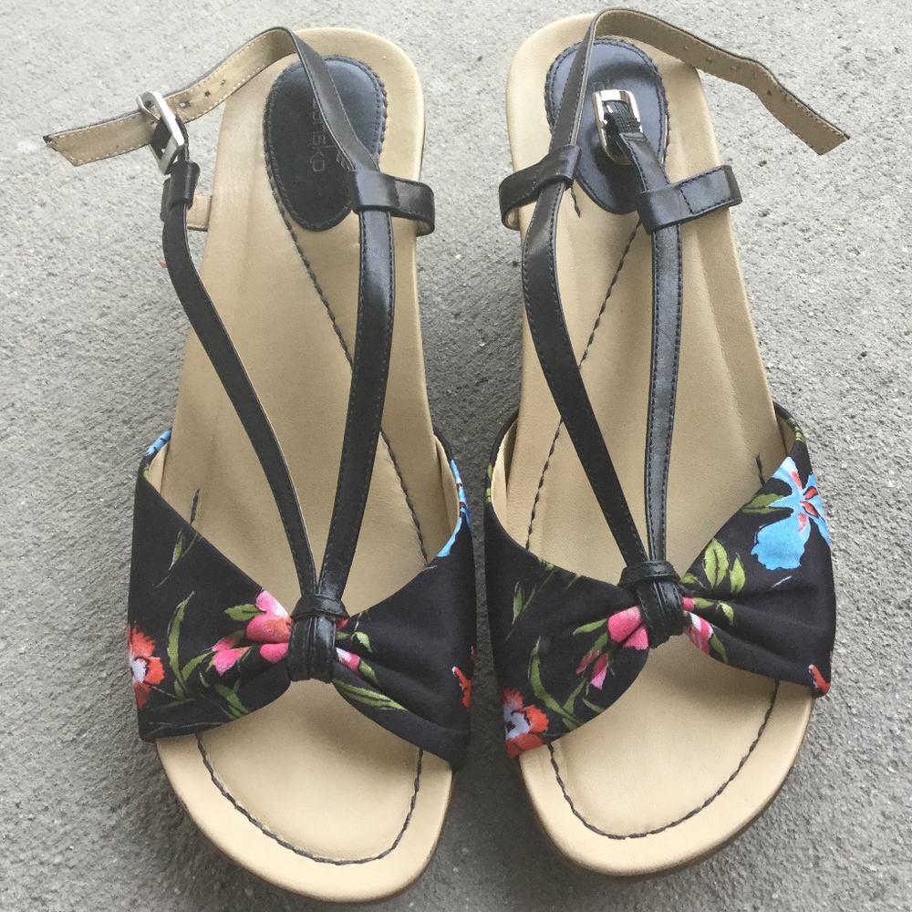 Dansko Floral Leather and Fabric Sandals 41/10.5 M