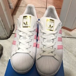 Pink Adidas Shoes 🔥🔥