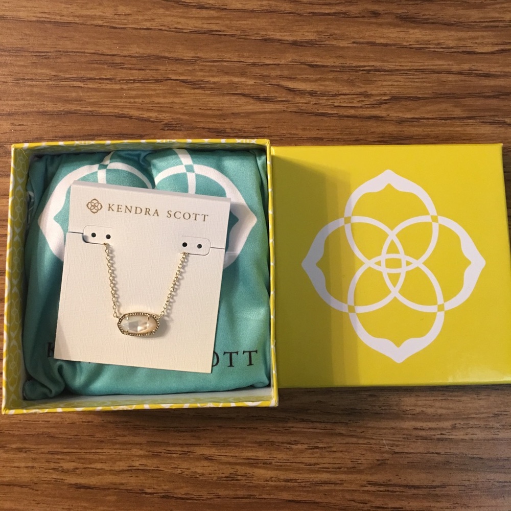 Kendra Scott Elisa Gold Pendant Necklace