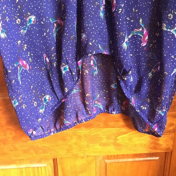 Sheer Blouse with Metallic Details - Picture 4 of 4