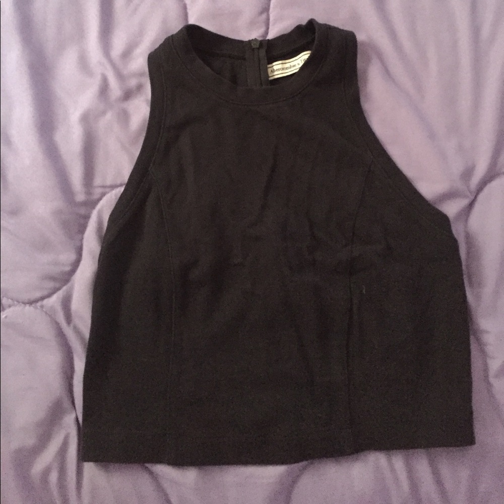 A&F black crop top