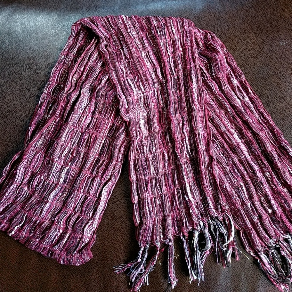 Beautiful scarf!