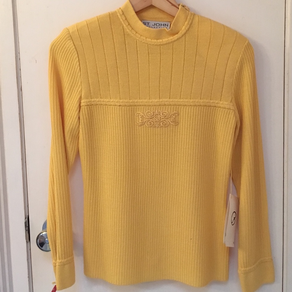 St. John Knit Sweater