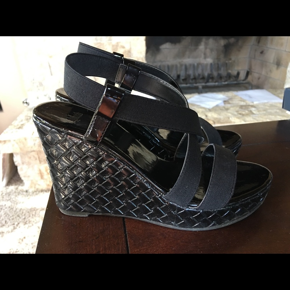M)phosis Black Patent Sandal Wedges