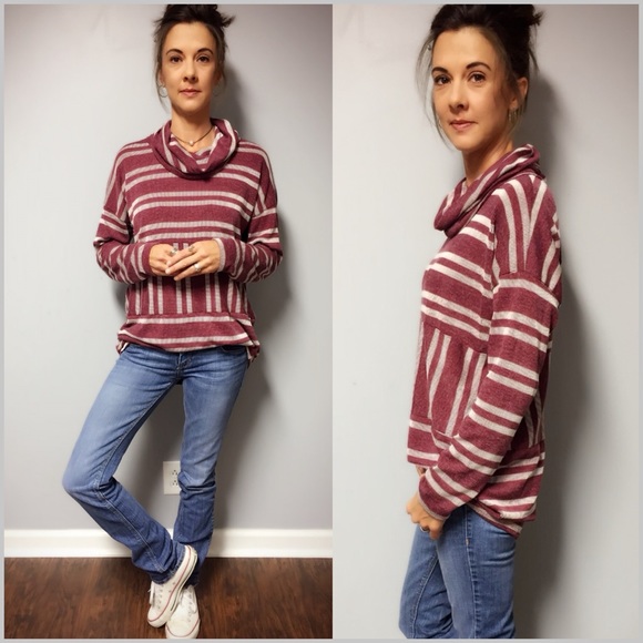Burgundy Striped Turtleneck Pullover Top - Picture 4 of 8