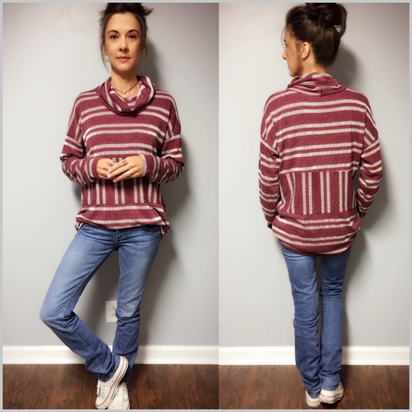 Burgundy Striped Turtleneck Pullover Top - Picture 6 of 8
