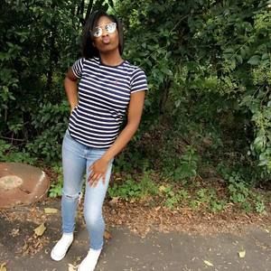 Meet your Posher, Alyson