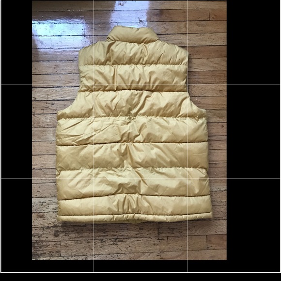 Brand new Men's Old Navy Puff Vest - Picture 2 of 2