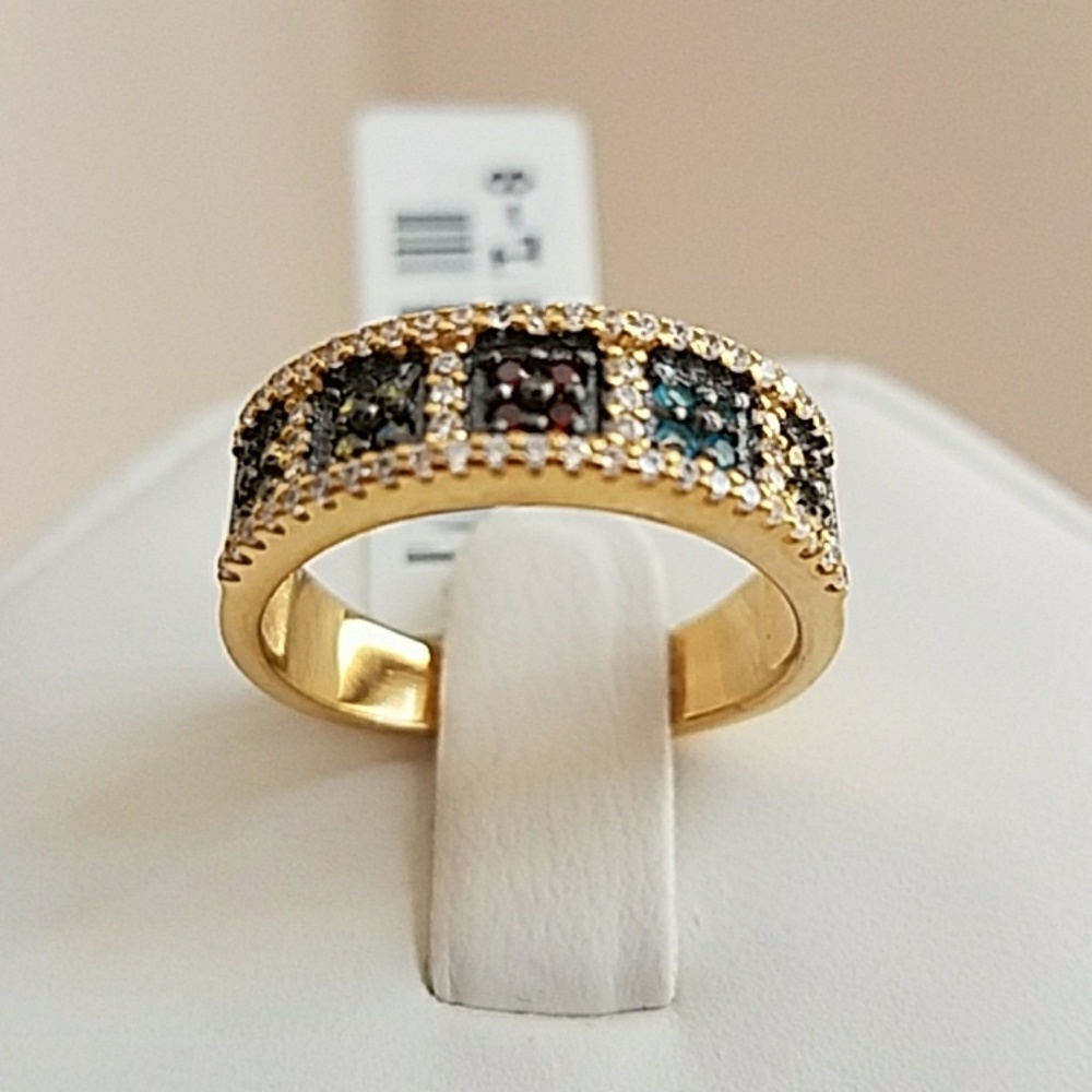 14k yellow gold plated CZ Wedding Band - Picture 3 of 7