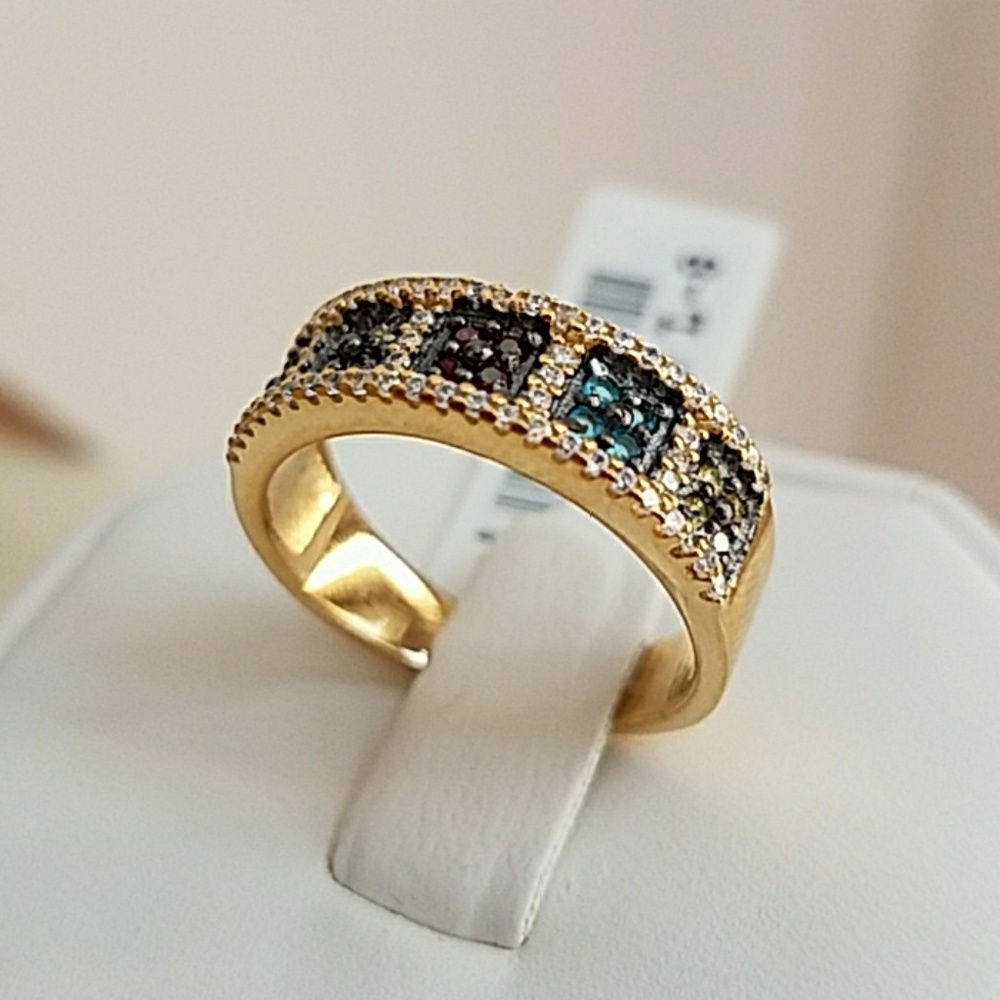 14k yellow gold plated CZ Wedding Band - Picture 1 of 7