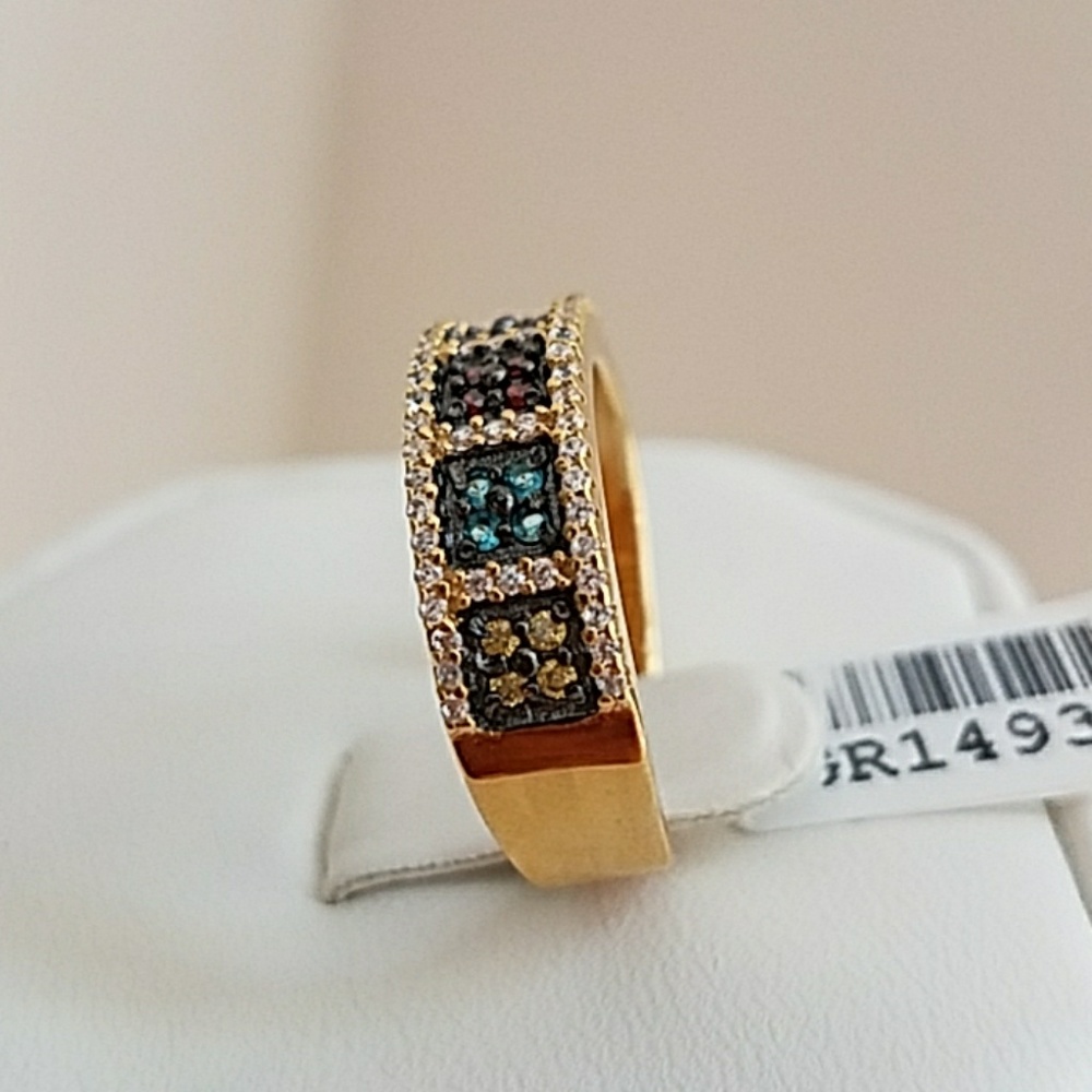 14k yellow gold plated CZ Wedding Band - Picture 4 of 7