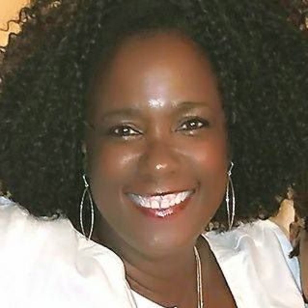 Meet your Posher, Gloria