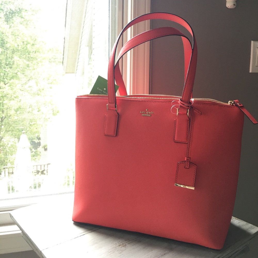 🌺🆕💯Authentic Katie Spade Tote!!