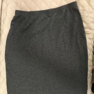 Gray pencil skirt