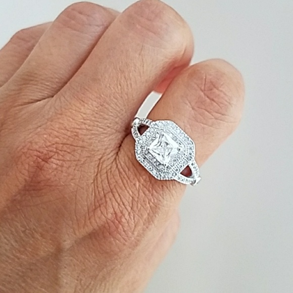 14k Gold plated Princess cut Engagement Ring sz 9 - Picture 2 of 8