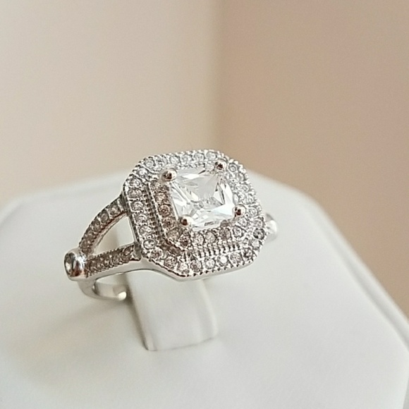 14k Gold plated Princess cut Engagement Ring sz 9 - Picture 3 of 8