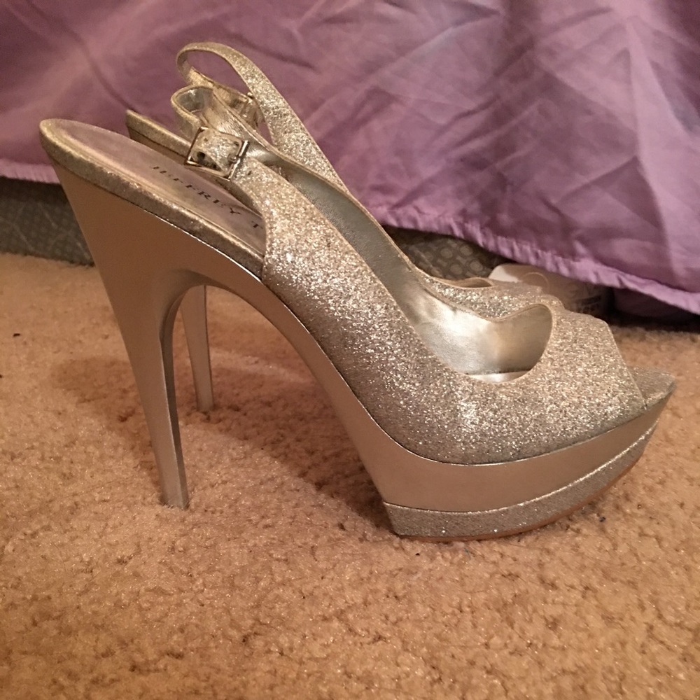 Jeffrey Tyler Princess Pumps