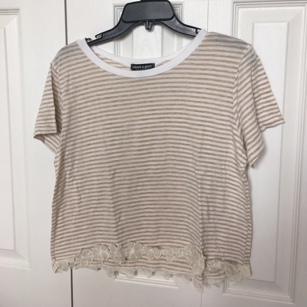 Creme and Gold Top w/ Flowers on Bottom