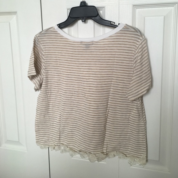 Creme and Gold Top w/ Flowers on Bottom - Picture 2 of 3