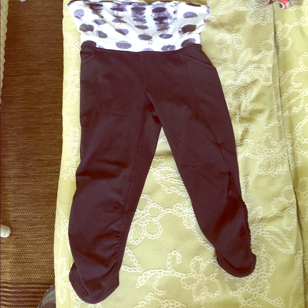 Lululemon crops size 4