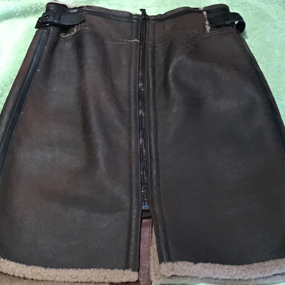 Gourous 100% leather fur line Prada Skirt