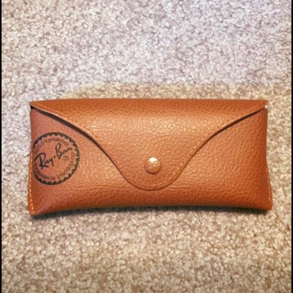 Brand new Ray Ban sunglasses case ☀️😎