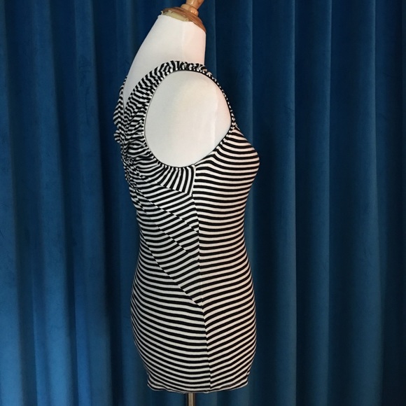 VGUC ANTHROPOLOGIE tank - Picture 2 of 6