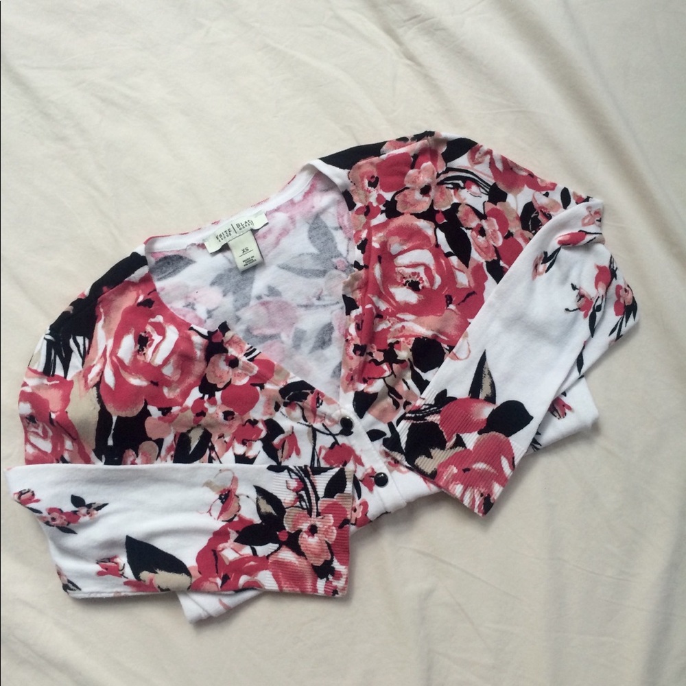 White House Black Market Floral Snap up Sweater