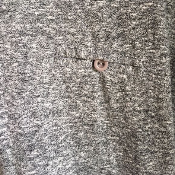 Lightweight Sweater 🌹 - Picture 2 of 4