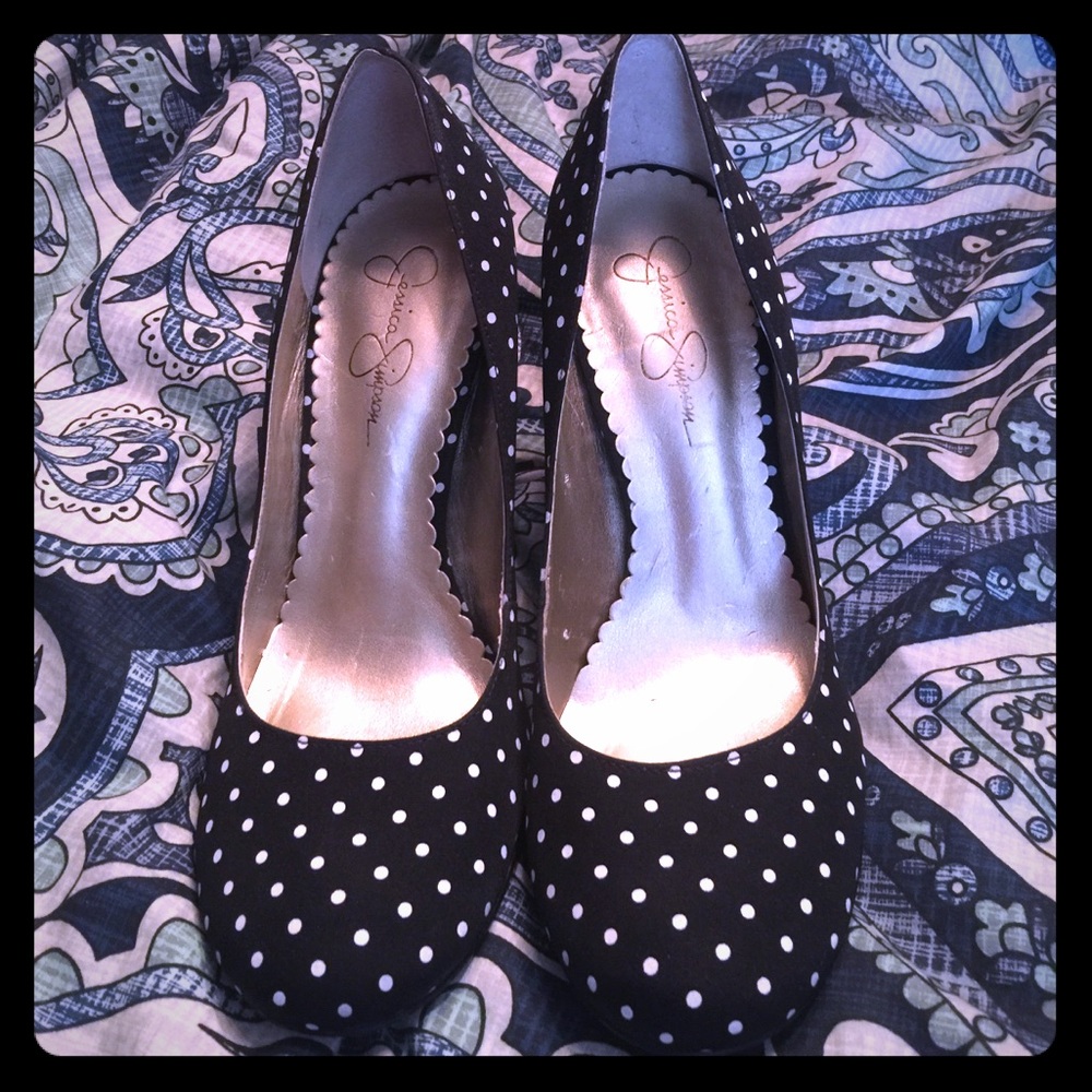Jessica Simpson polka dot pumps 8.5