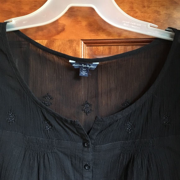 Sheer Detailed Black Top♥️ - Picture 3 of 4