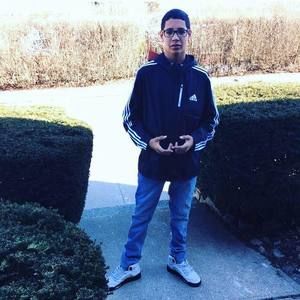 Meet your Posher, Luis