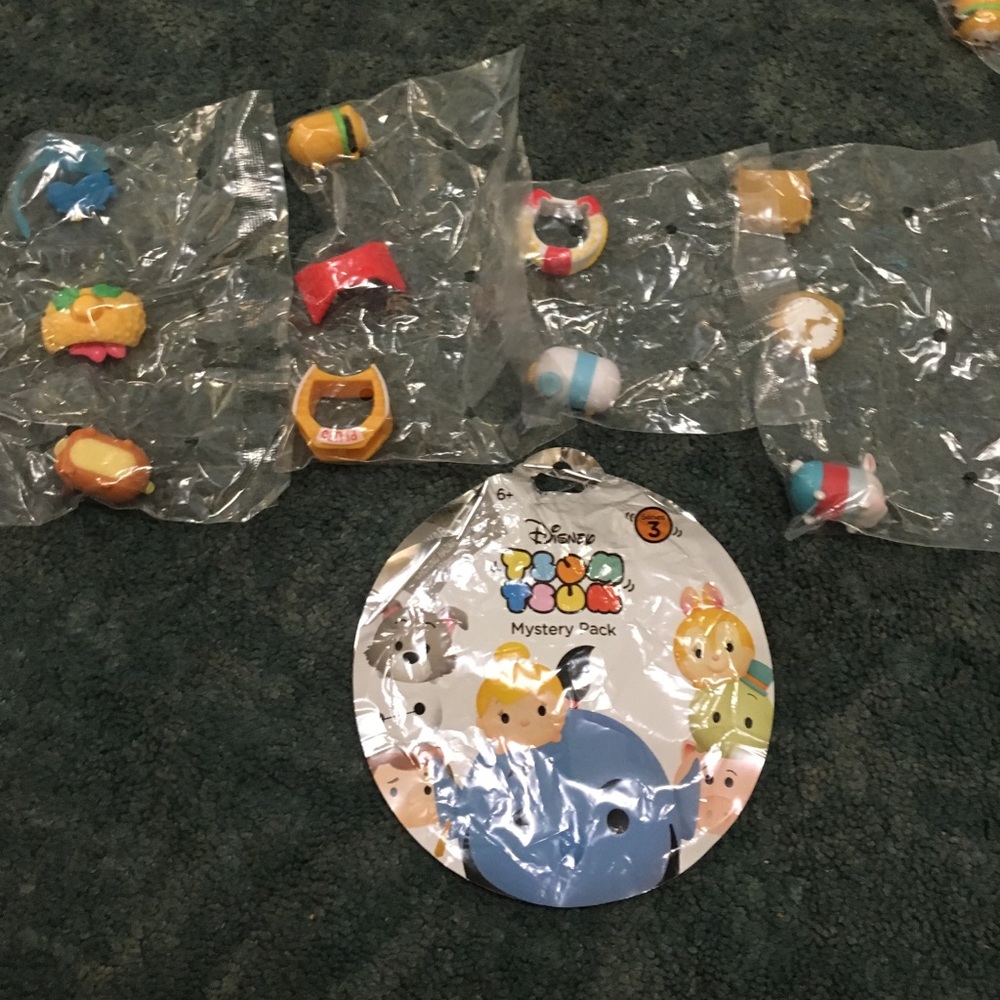 NIP 4/12 series 3 mystery packs NEW.