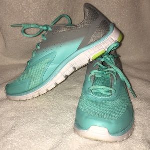 Women's C9 Champion Legend Running shoes