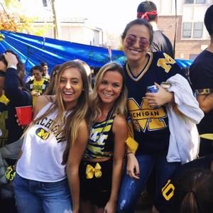 Meet your Posher, Caitlin