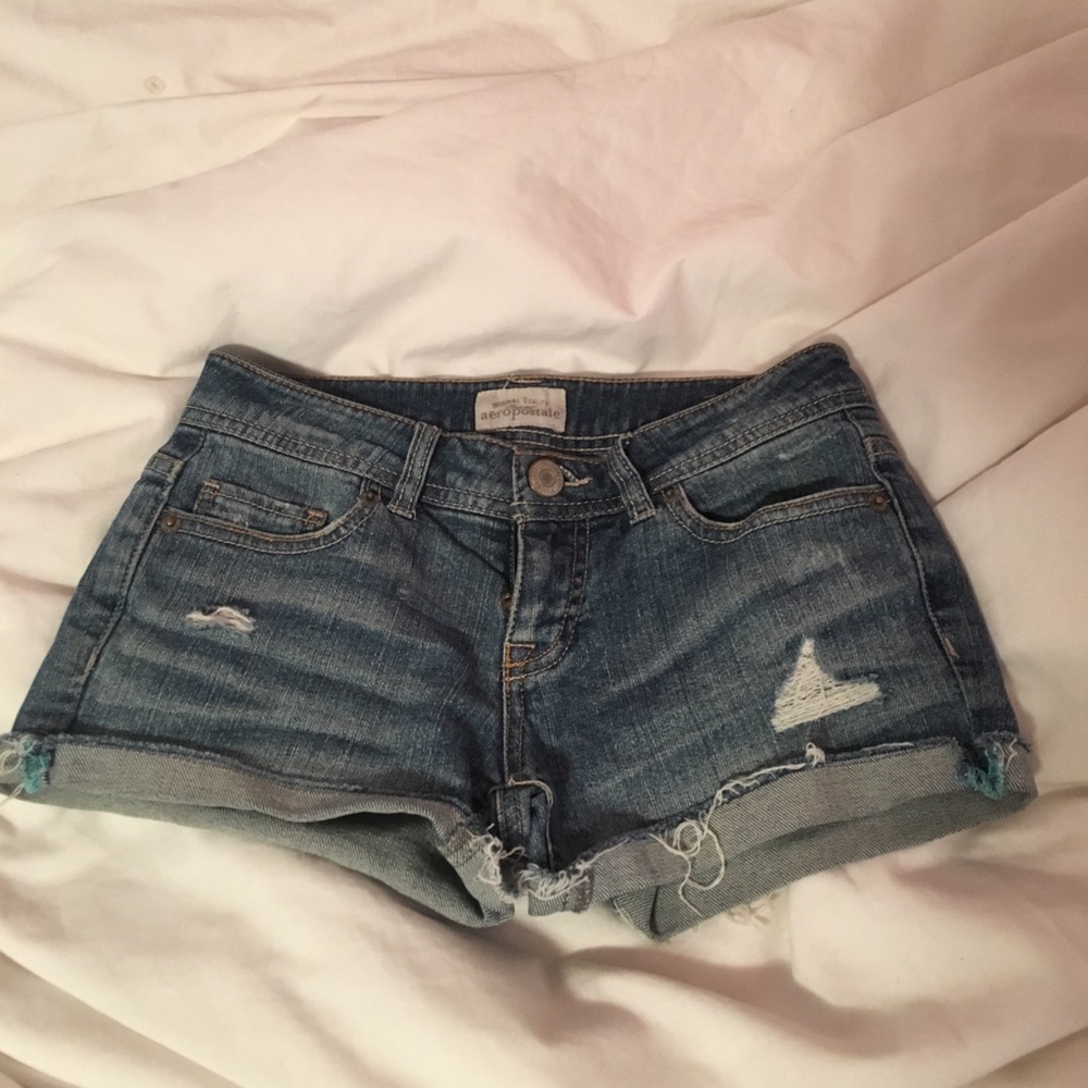 Short jean shorts