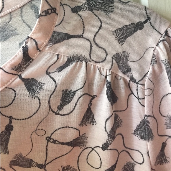 Tassel Print Top - Picture 3 of 4