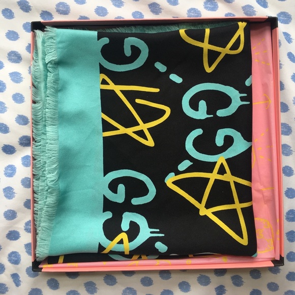 SOLD Authentic Gucci Ghost Shawl Black&Blue - Picture 2 of 6