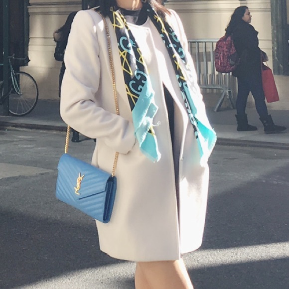 SOLD Authentic Gucci Ghost Shawl Black&Blue - Picture 6 of 6