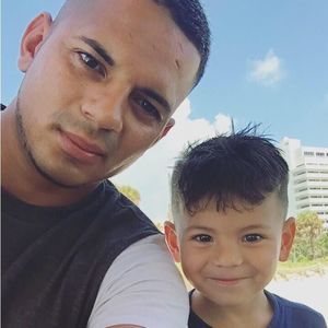 Meet your Posher, Denis