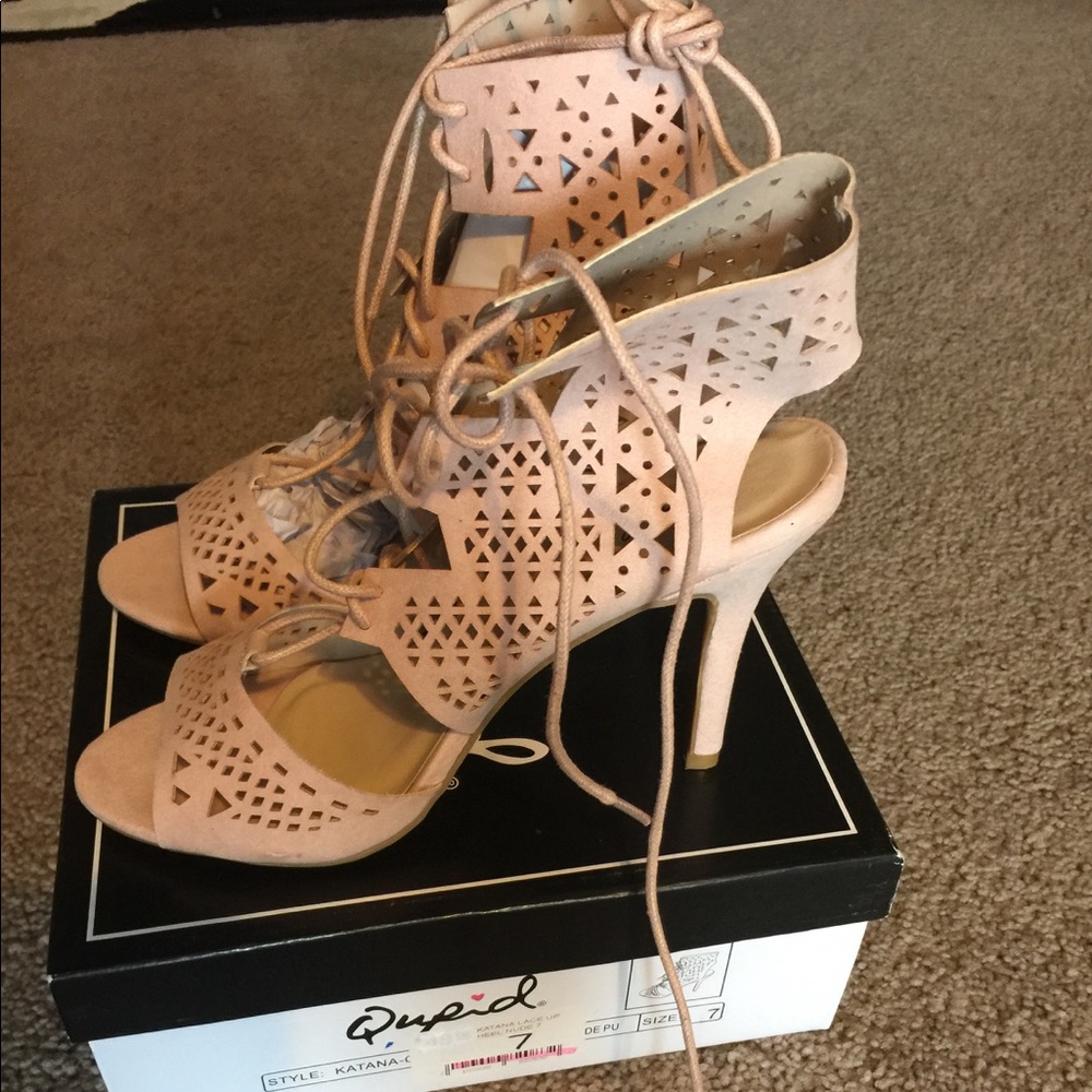 Quips heeled sandals they have cut out design 7