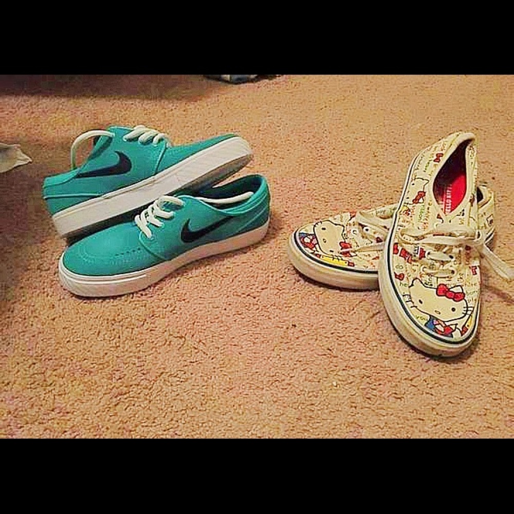 Size 5 Nike never worn size 7 vans worn few times