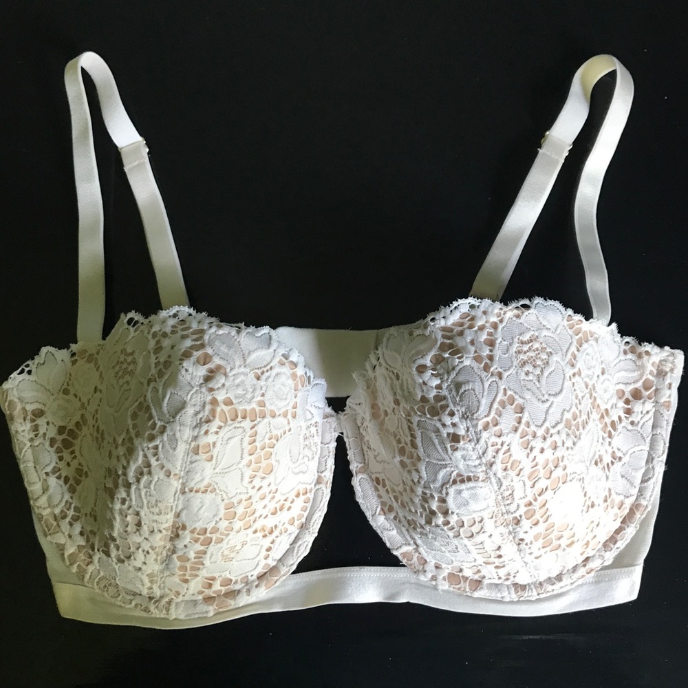 Victoria Secret Very Sexy bra